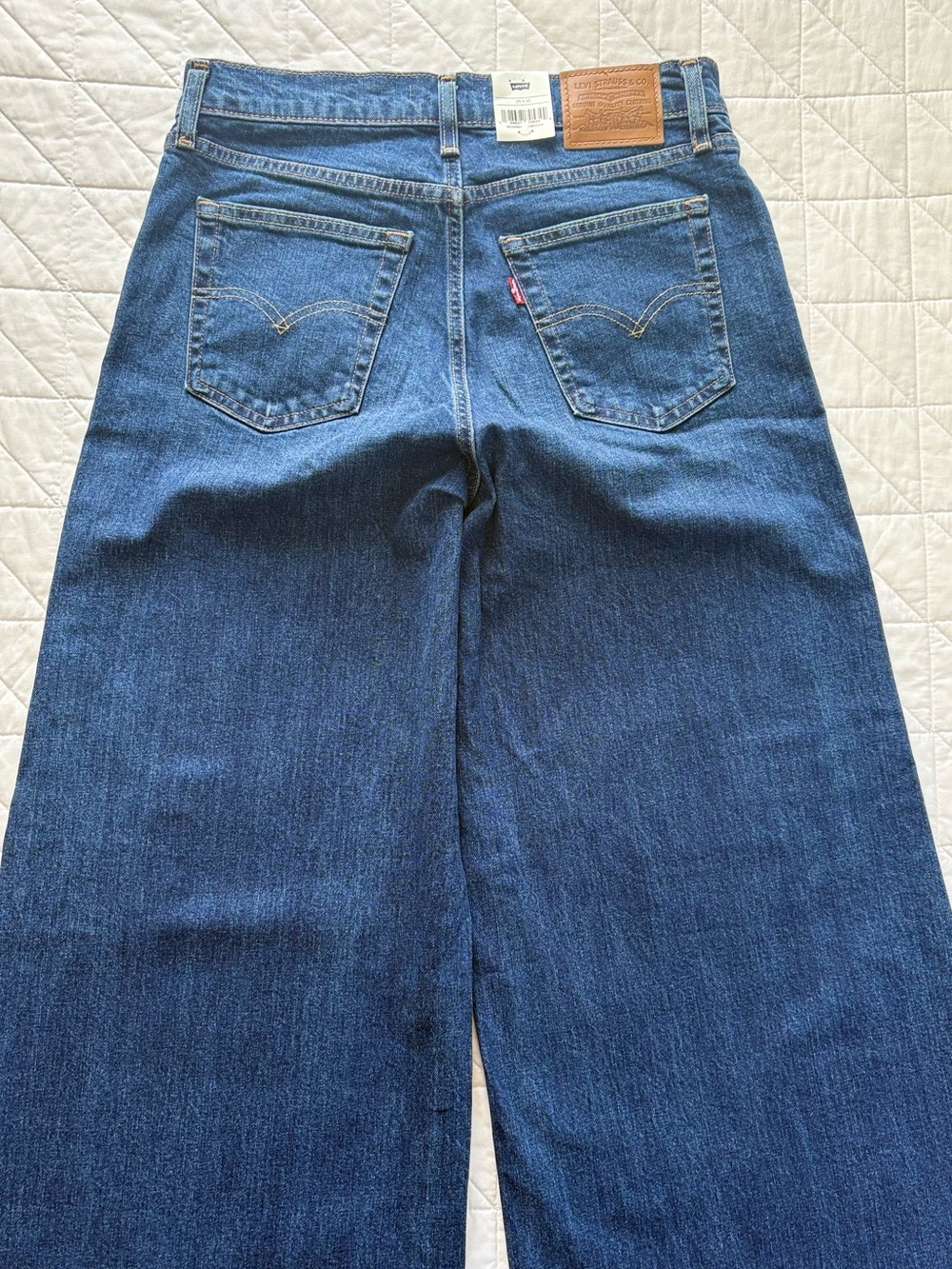 Levi's Premium 728 High-Rise Wide-Leg Jeans Size - Women’s Size 29x32 NWT - Picture 7 of 8